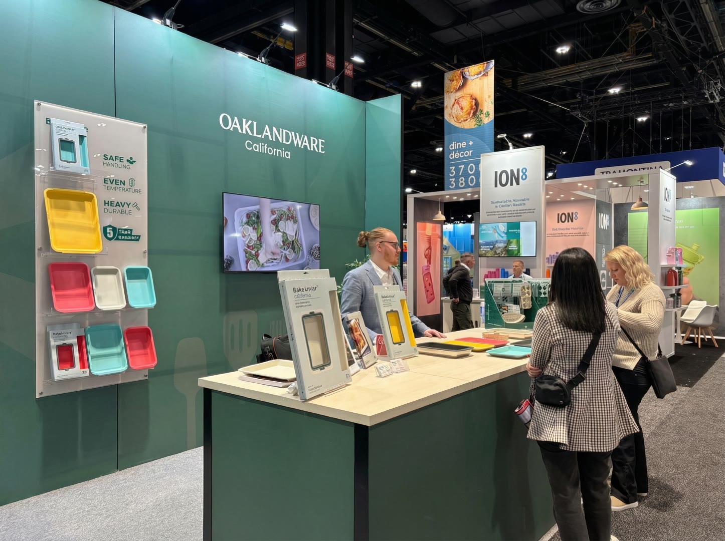 Oaklandware team engaging buyers